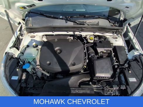 Used 2022 Volvo XC40 T5 R-Design w/ Climate Package AWD/4WD image 32