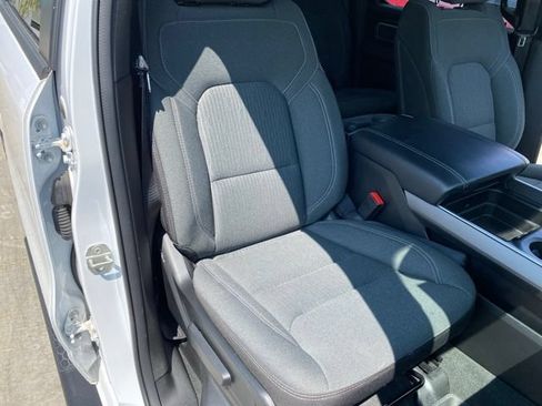 Used 2023 RAM 1500 Big Horn AWD/4WD image 34