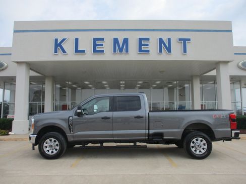 Used 2024 Ford F350 XLT w/ 360-Degree Camera Package AWD/4WD image 1
