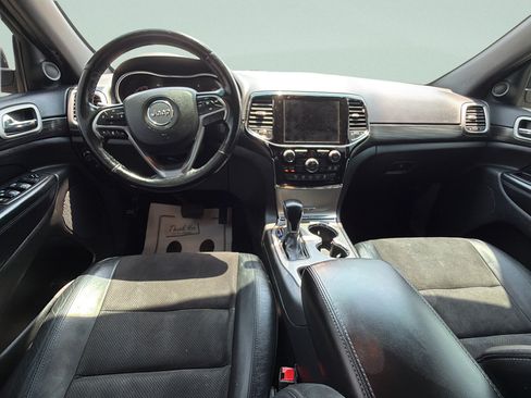 Used 2021 Jeep Grand Cherokee Laredo X AWD/4WD image 15