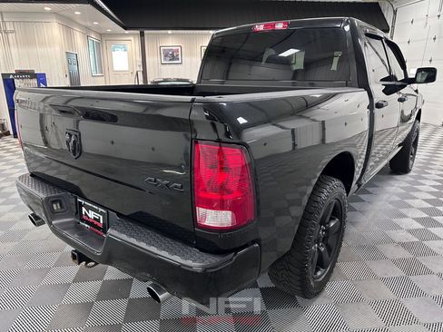 Used 2016 RAM 1500 Express w/ Black Ram 1500 Express Group AWD/4WD image 8