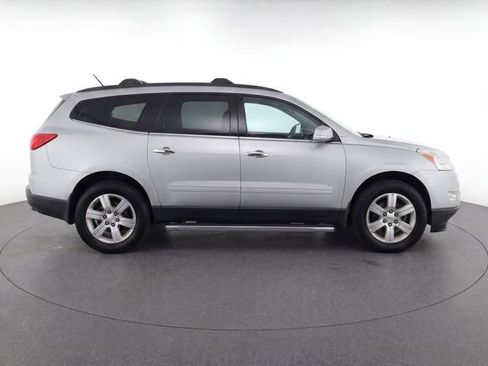 Used 2011 Chevrolet Traverse LT w/ LPO, 'HIT The Road' Package FWD image 8