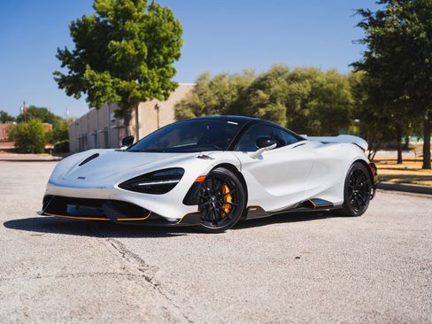 Used 2021 McLaren 765LT RWD image 4