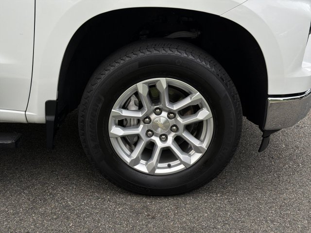 Used 2022 Chevrolet Silverado 1500 LT AWD/4WD image 13
