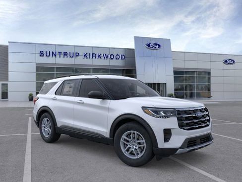 New 2026 Ford Explorer Active image 9