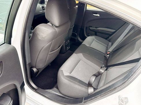 Used 2020 Dodge Charger SXT w/ Blacktop Package image 17