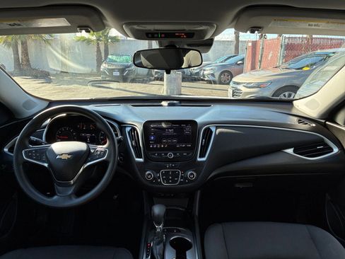 Used 2024 Chevrolet Malibu LT image 34