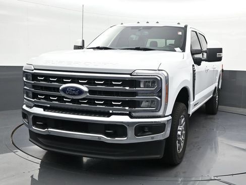 Used 2023 Ford F250 Lariat w/ Lariat Ultimate Package AWD/4WD image 9