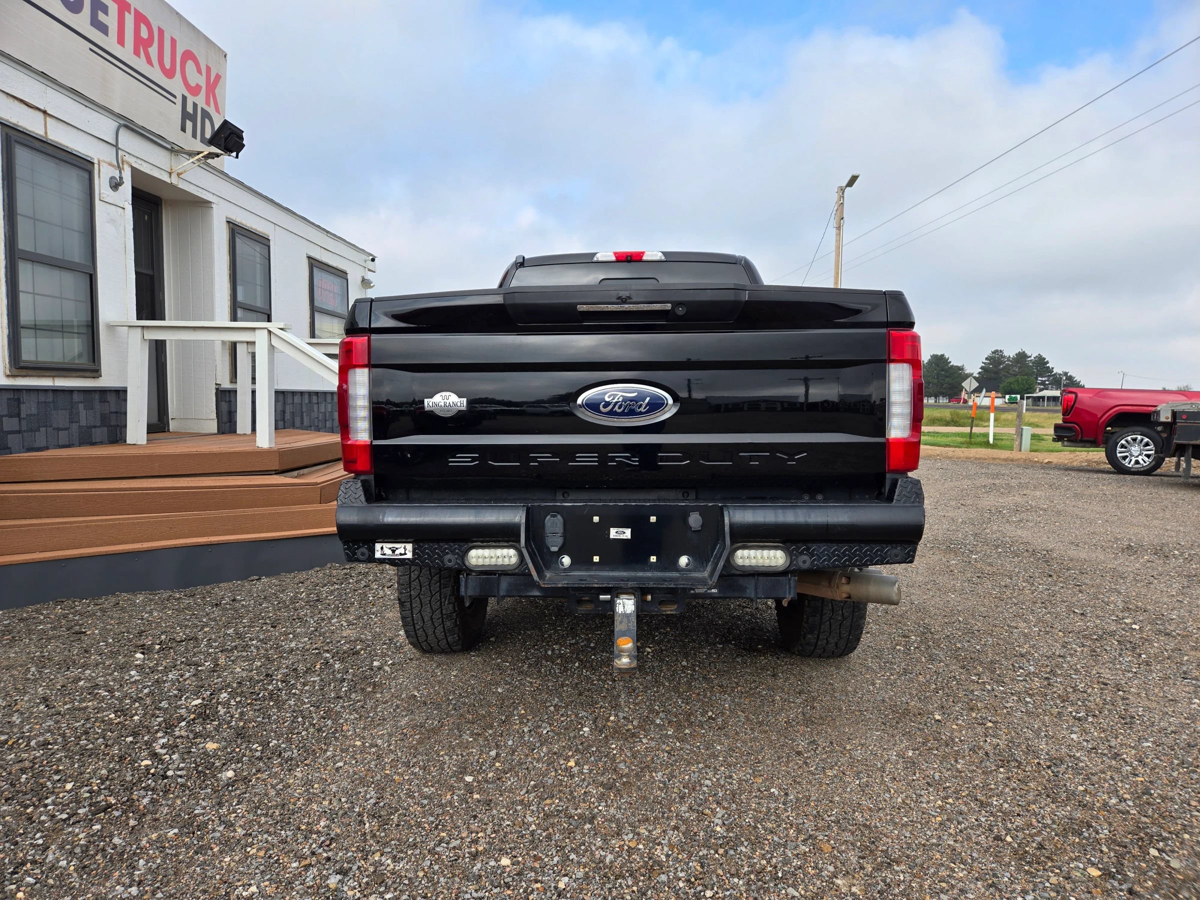 Used 2017 Ford F250 King Ranch w/ King Ranch Ultimate Package AWD/4WD image 6