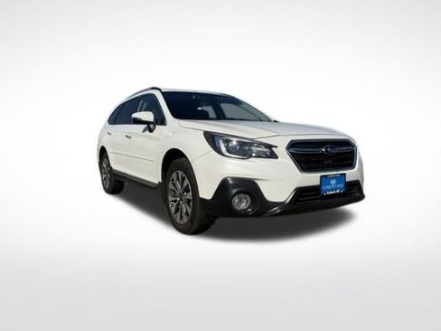 Used 2019 Subaru Outback 2.5i Touring AWD/4WD image 3