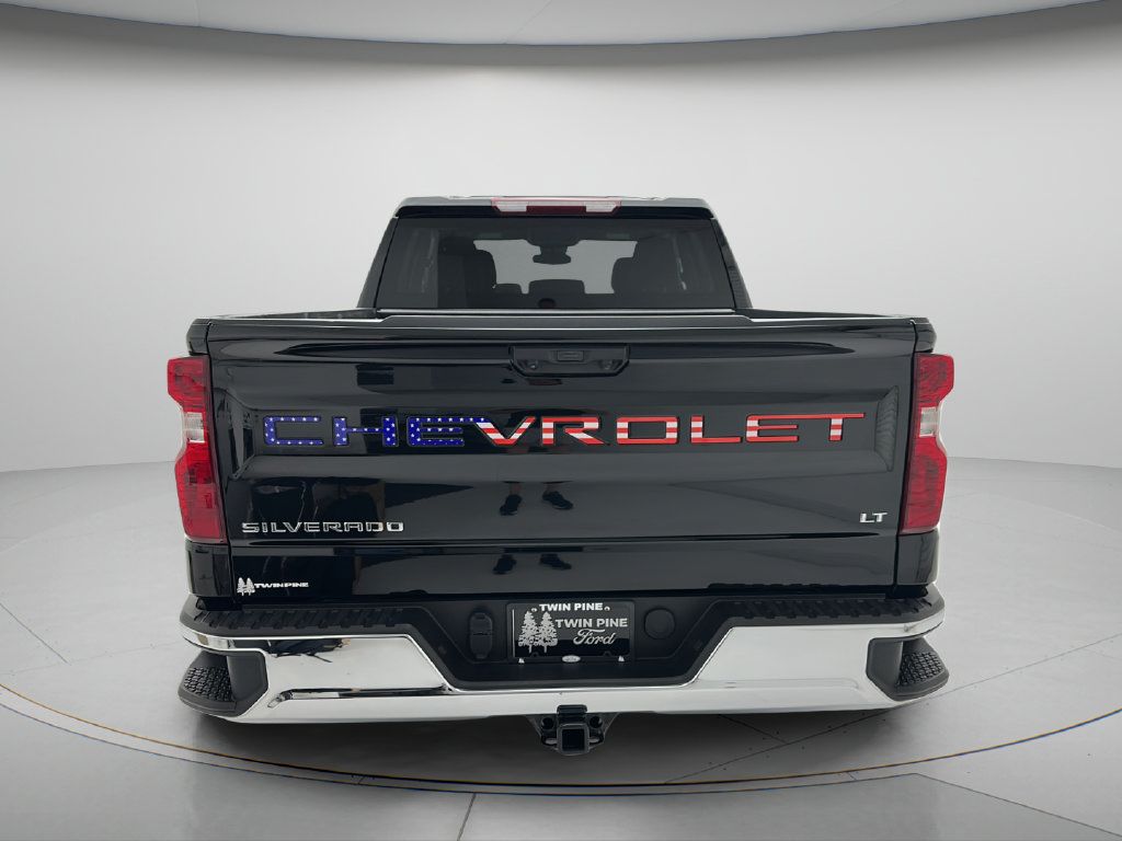Used 2024 Chevrolet Silverado 1500 LT AWD/4WD image 6
