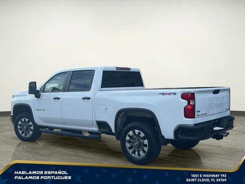 Used 2025 Chevrolet Silverado 2500 Custom w/ Custom Convenience Package AWD/4WD image 4