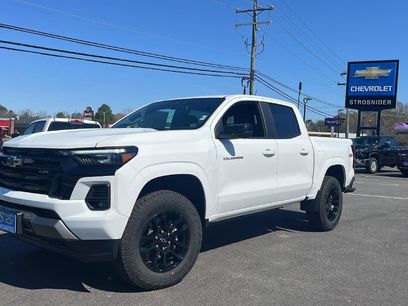 New 2025 Chevrolet Colorado Z71 w/ Midnight Edition