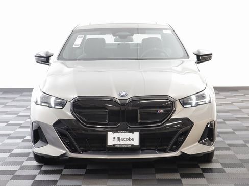 Certified 2025 BMW i5 M60 w/ Premium Package image 25
