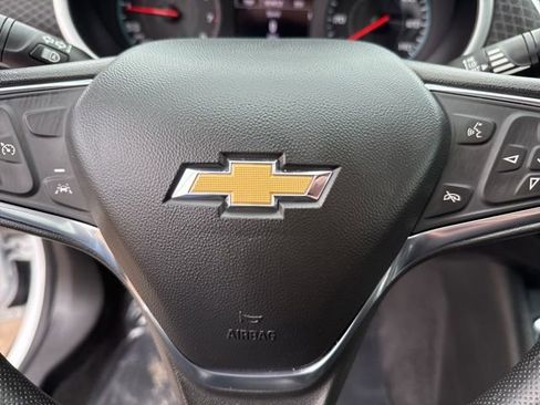 Used 2024 Chevrolet Malibu LT image 18