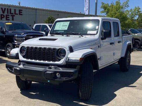 New 2026 Jeep Gladiator Sport AWD/4WD image 33