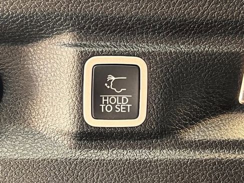 Used 2021 Jeep Grand Cherokee L Limited image 33