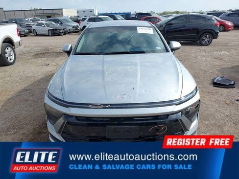 Used 2025 Hyundai Sonata SE image 24