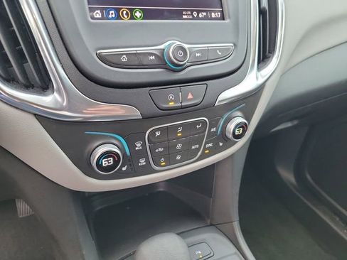 Used 2024 Chevrolet Equinox LT image 24