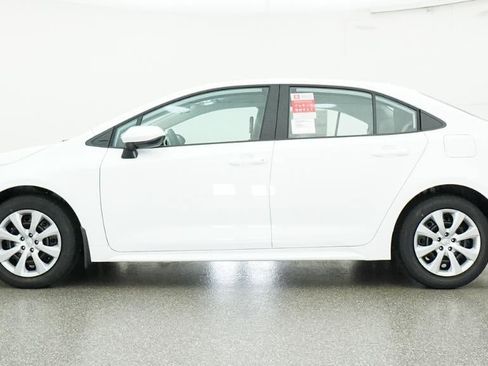 New 2026 Toyota Corolla LE FWD image 19