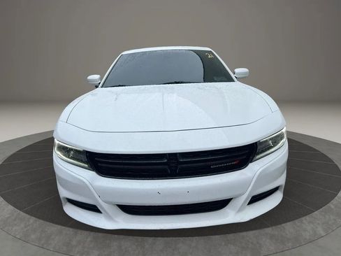 Used 2020 Dodge Charger SXT w/ Leather Interior Group RWD image 2