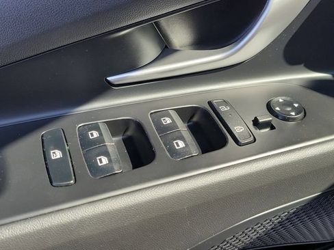 Certified 2026 Hyundai Elantra Hybrid FWD image 19