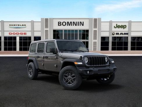 Used 2026 Jeep Wrangler Unlimited Sport AWD/4WD image 5