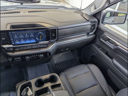 Used 2024 Chevrolet Silverado 1500 LT AWD/4WD image 20