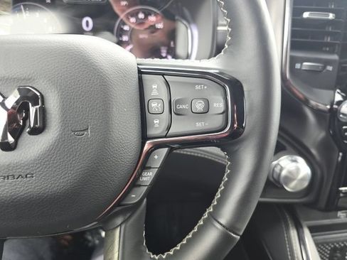 Used 2025 RAM 1500 Limited AWD/4WD image 16