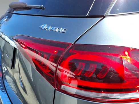 Used 2022 Mercedes-Benz GLE 350 4MATIC image 4