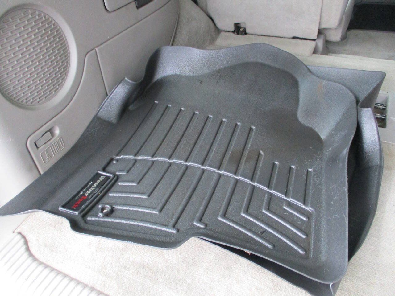 Used 2004 Chevrolet Tahoe Z71 w/ Z71 Preferred Equipment Group AWD/4WD image 26