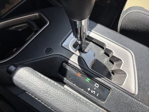 Used 2017 Toyota RAV4 XLE AWD/4WD image 24