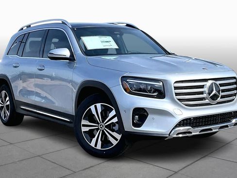 New 2026 Mercedes-Benz GLB 250 image 2
