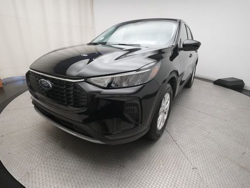 Used 2023 Ford Escape Active w/ Tech Pack #2 AWD/4WD image 12