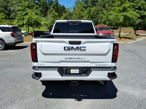 Certified 2024 GMC Sierra 2500 Denali Ultimate AWD/4WD image 6