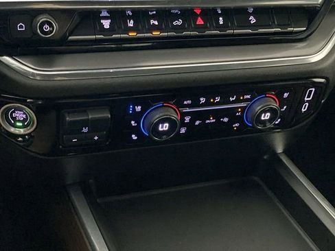 Certified 2024 Chevrolet Silverado 2500 High Country w/ High Country Premium Package AWD/4WD image 23
