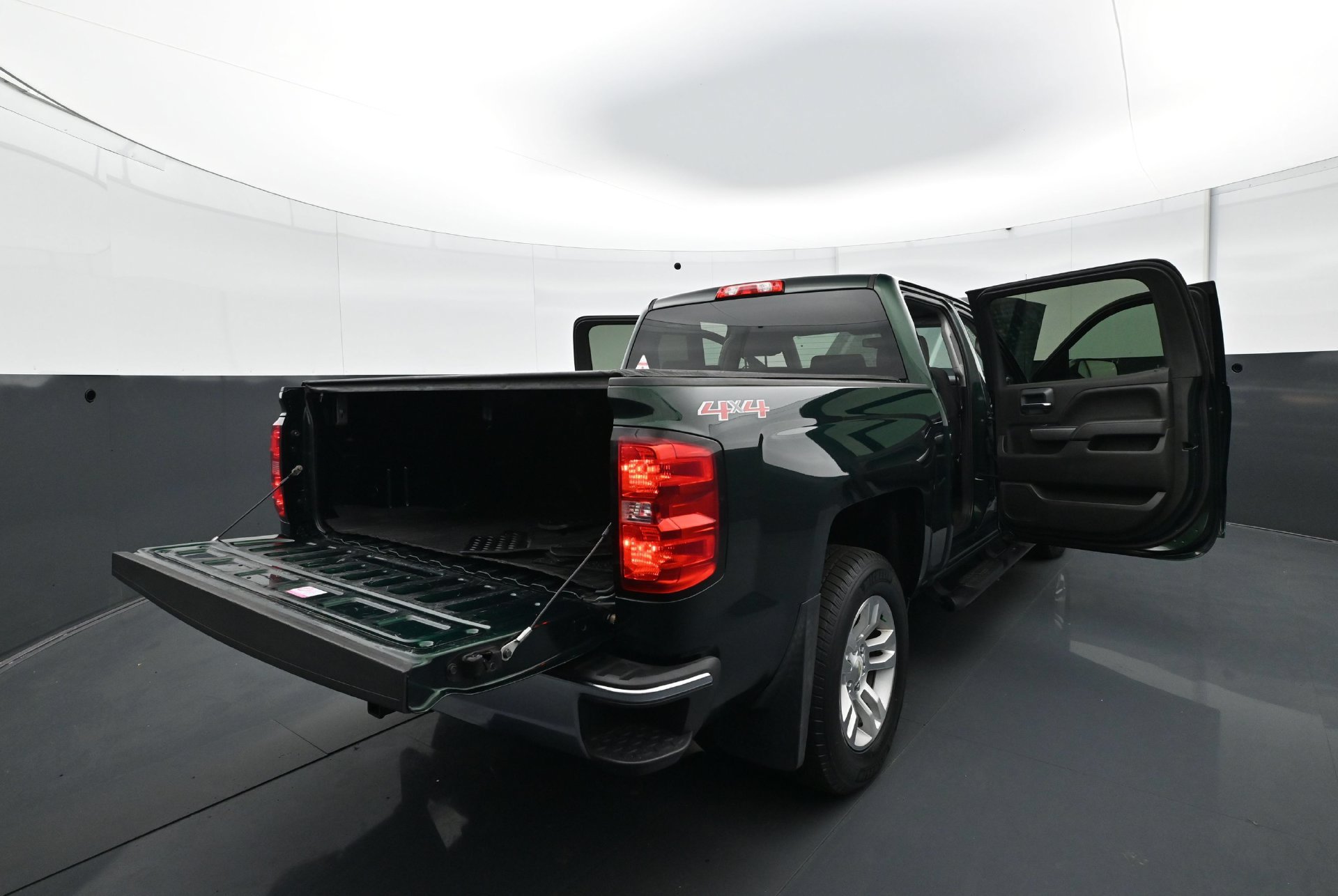 Used 2015 Chevrolet Silverado 1500 LT w/ All Star Edition AWD/4WD image 33