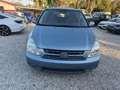 Used 2010 Kia Sedona LX w/ PWR Pkg image 2