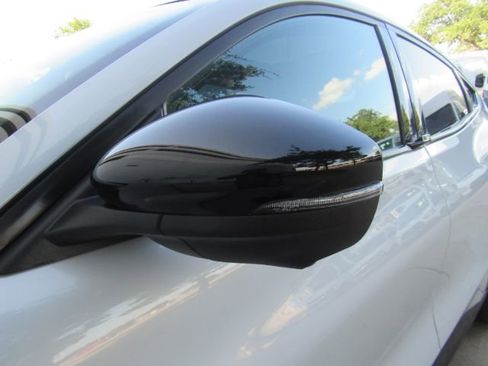 Used 2023 Ford Mustang Mach-E Premium image 19