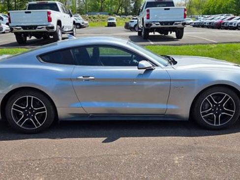 Used 2021 Ford Mustang GT RWD image 8