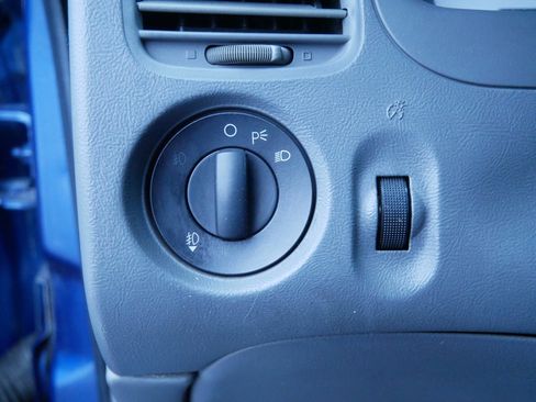 Used 2010 Ford Ranger XLT image 26