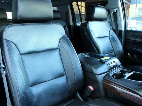 Used 2019 GMC Yukon XL SLT w/ Open Road Package image 21