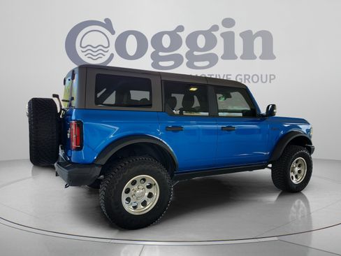 Used 2023 Ford Bronco Badlands AWD/4WD image 3