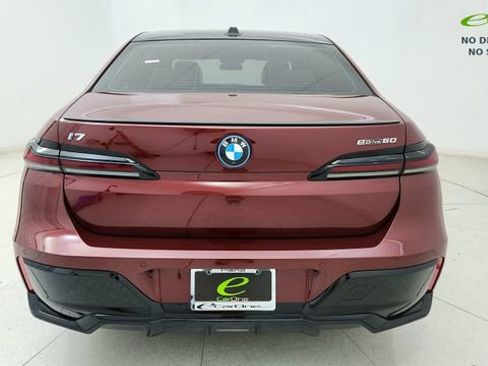 Used 2024 BMW i7 eDrive50 w/ M Sport Package RWD image 5