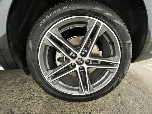Used 2023 Audi Q5 e Premium Plus w/ Premium Plus Package AWD/4WD image 24