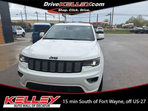 Used 2021 Jeep Grand Cherokee Laredo X image 1
