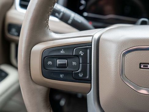 Used 2023 GMC Yukon Denali w/ Denali Reserve Package AWD/4WD image 37