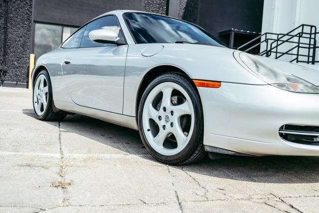 Used 2000 Porsche 911 Carrera RWD image 24
