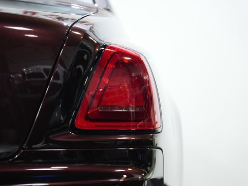 Used 2020 Rolls-Royce Ghost image 18