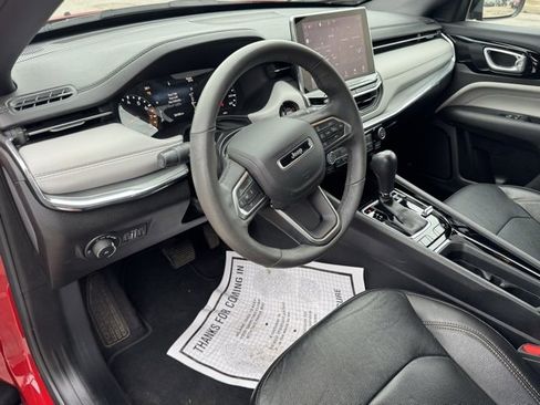 Certified 2023 Jeep Compass Limited image 13